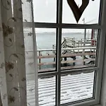 Lofotbua