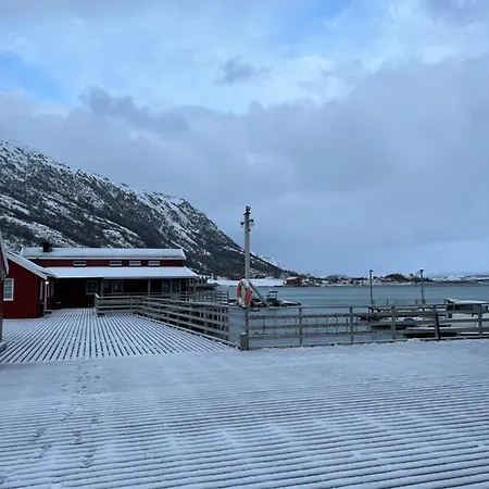 Lofotbua Semesterbostad Offersoya