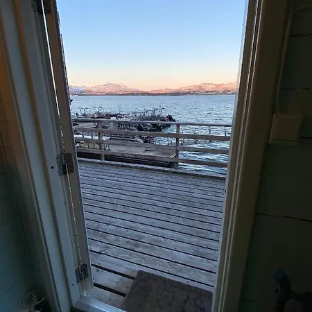 Lofotbua Semesterbostad