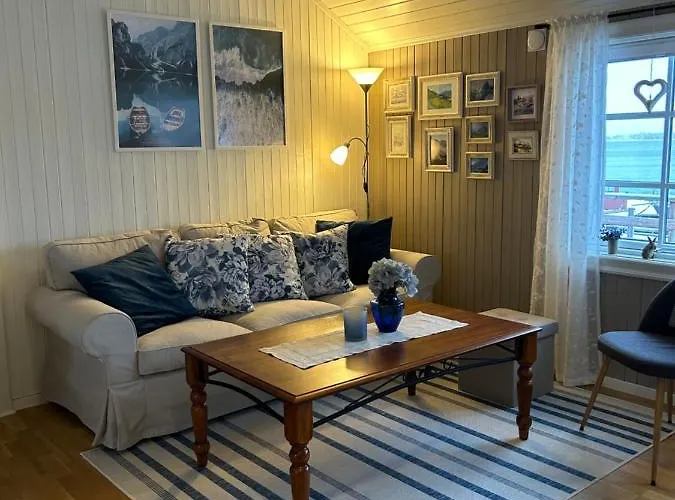 Lofotbua Semesterbostad