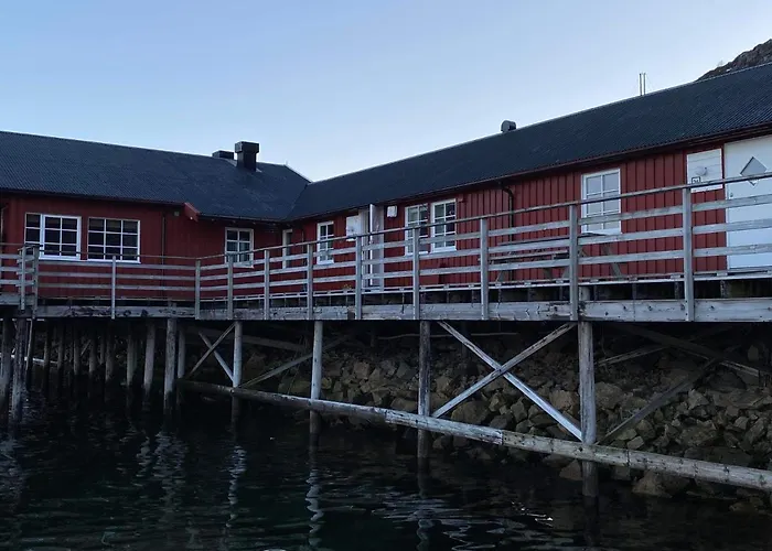 Lofotbua Semesterbostad Offersoya
