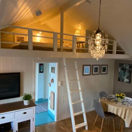 بيت للعطل Lofotbua *