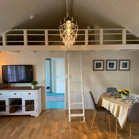 Lofotbua بيت للعطل *